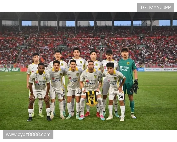 广州足球队技艺揭秘:从战术布局到球员素养的全面分析 广州足球队技艺揭秘:从战术布局到球员素养的全面分析