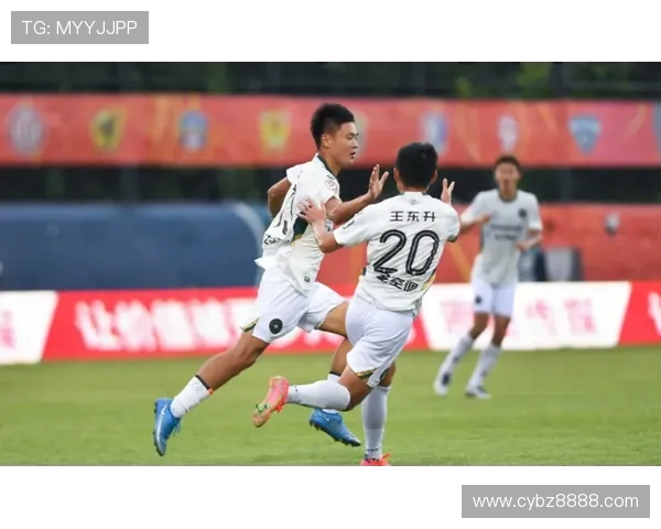 成都羽毛球队以93分稳居锦标赛积分榜首位展现强劲实力