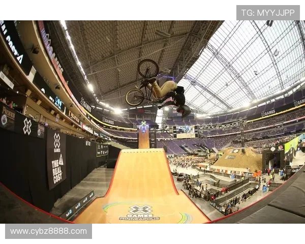 李强亲述极限运动的挑战与乐趣分享,带你领略极限运动的魅力与心得 李强亲述极限运动的挑战与乐趣分享,带你领略极限运动的魅力与心得