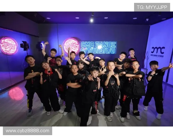 西安街舞队荣登全国街舞速度排行榜第五名展现实力与风采